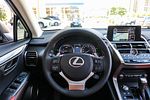 Lexus NX: Фото 2