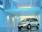 Toyota Ist: Фото 2
