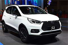 Фото BYD S2 Фото BYD S2